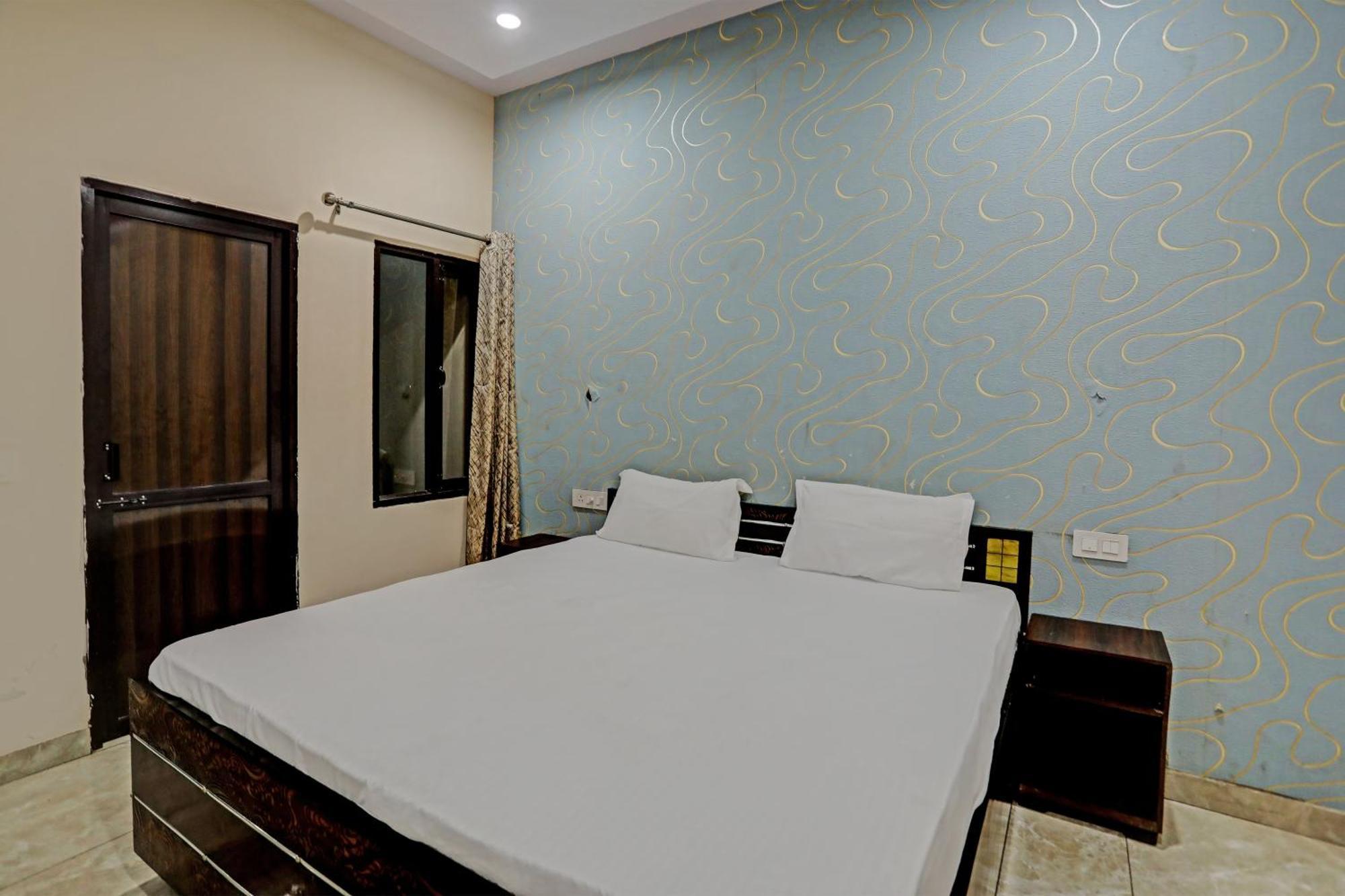 Dream Lounge Otel Jalandhar Dış mekan fotoğraf